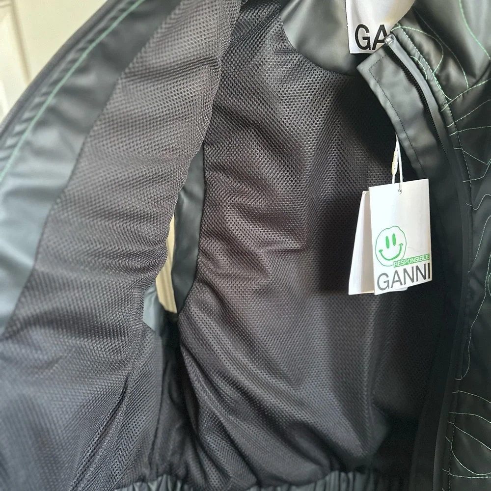 Ganni Vest - Picture 3 of 6